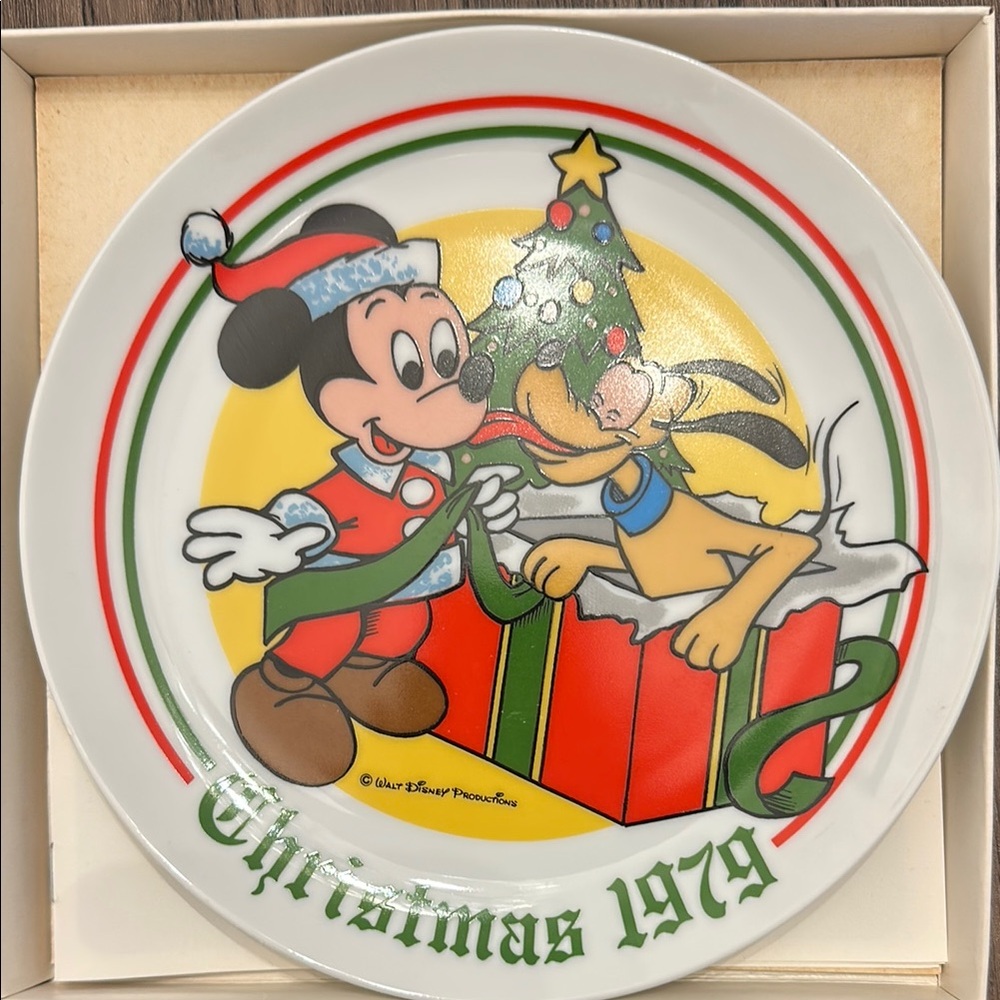 Disney Christmas 1979 Collectible Plate